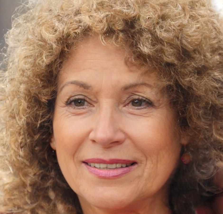 Portrait de Célestine Moreau, experte en formation financière